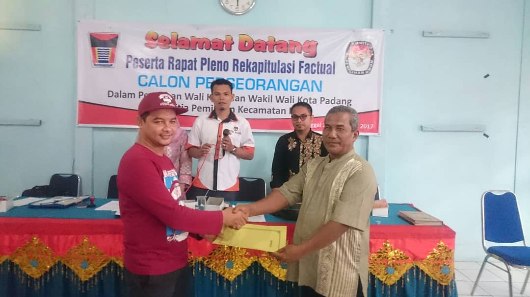 KPU Padang Monitoring Ke Sekretariat Panitia Pemilihan Kecamatan Pauh